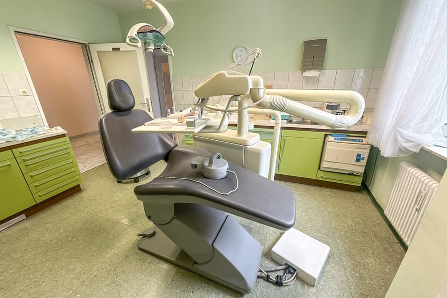 Dentalbehandlungsstuhl Eurodent